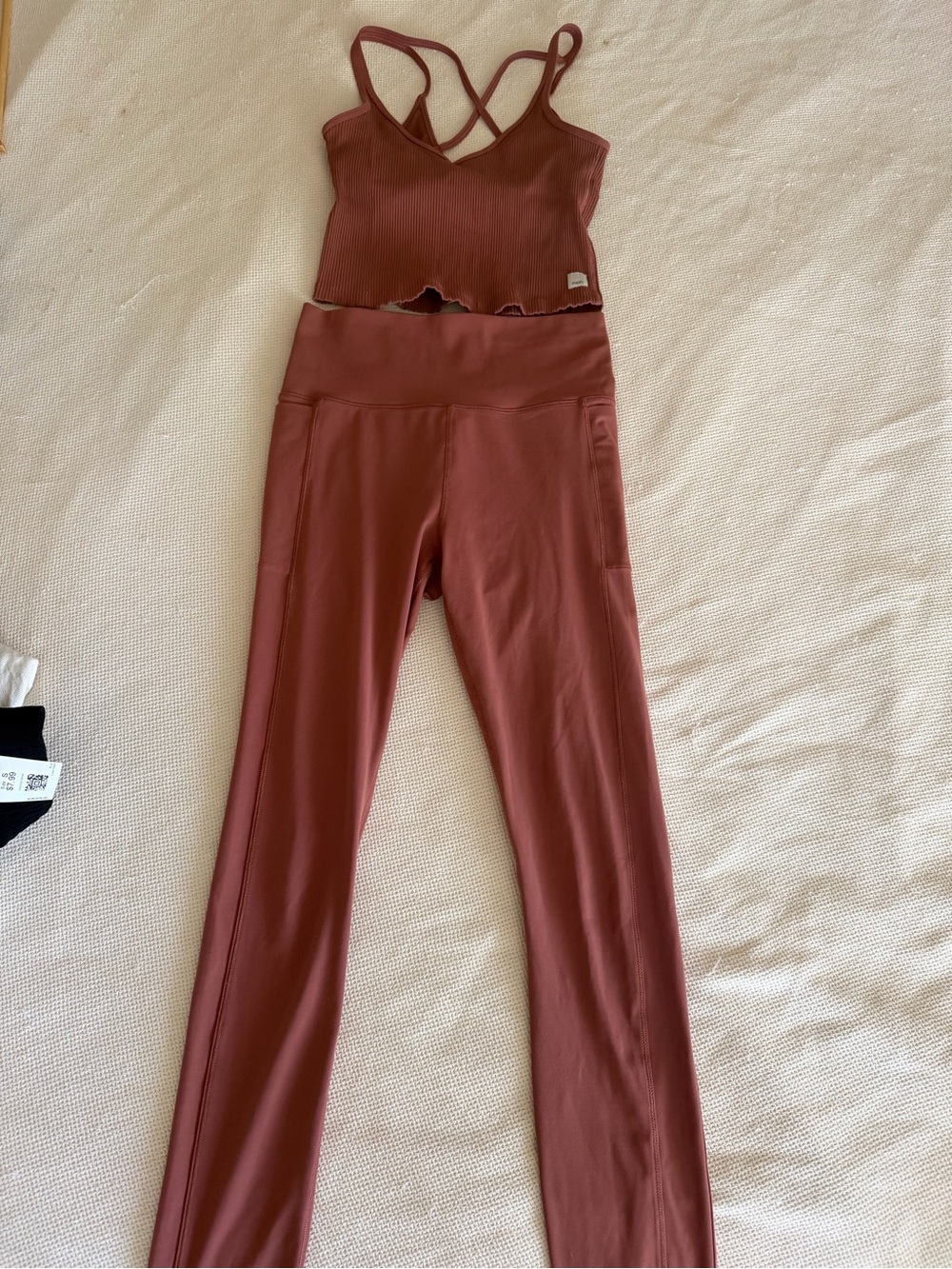 Vuori two-piece ribbed cami and daily form pocket leggings set Ribbed Cami Leggi